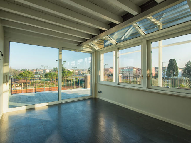 Immagine di infissi e finestre fatte da Steeldel