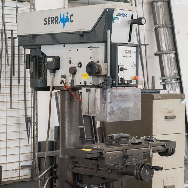 Macchinario per lavorazione metalli, Steeldel