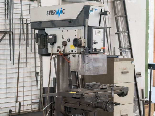 Macchinario per lavorazione metalli, Steeldel